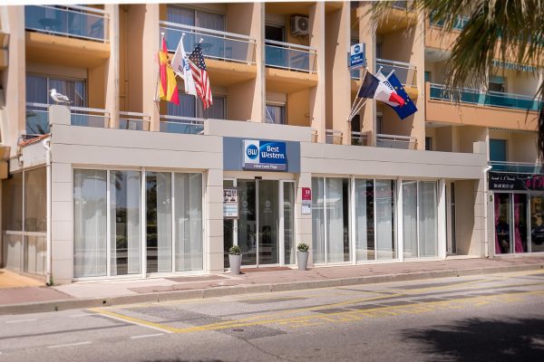 facade-BW-Canet-Plage