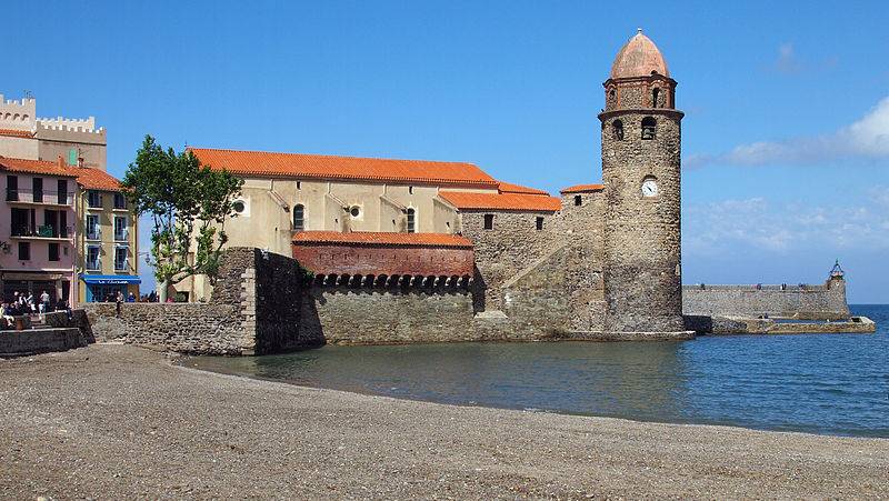 Église en bord de mer à Collioure